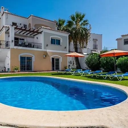 Elena Villa