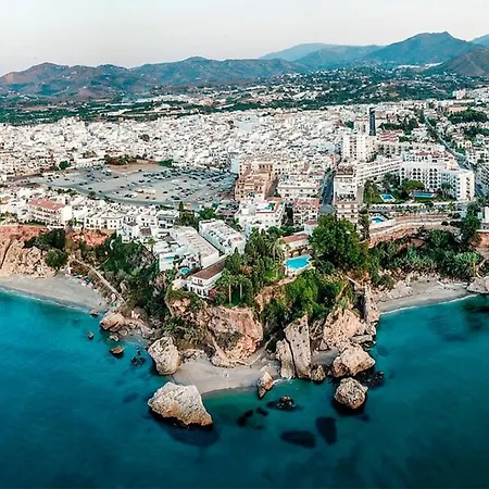 Elena Nerja